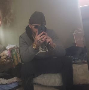 Meet your Posher, Joshua